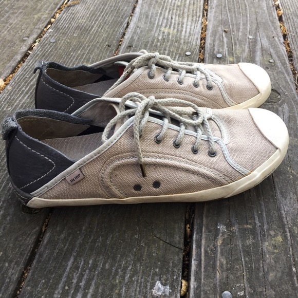 hemp canvas shoes
